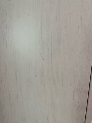 Vitrina de madera y cristal Ikea