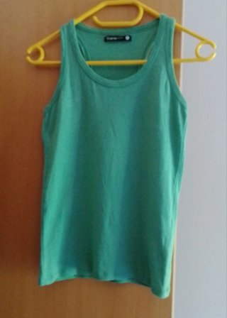 Camiseta tirantes Shana verde