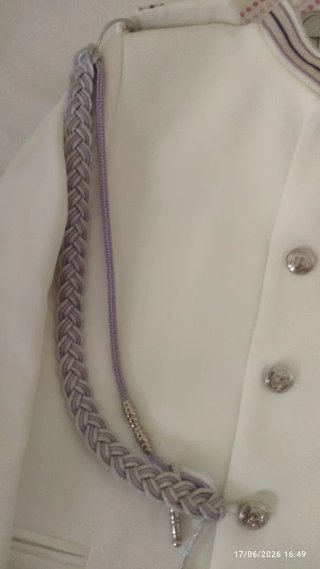 Traje de Comunión Blanco con Detalles