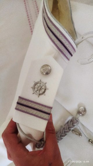 Traje de Comunión Blanco con Detalles