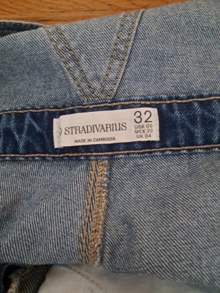 Pantalón vaquero Stradivarius