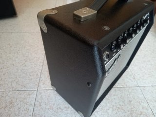 Amplificador Fender Champion 20