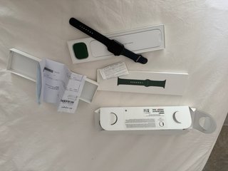 Apple Watch Series 7 GPS + Celular Negro
