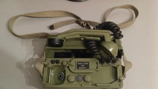 Teléfono Militar Antiguo Verde