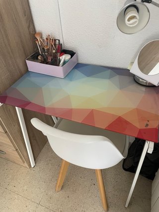 Mesa estudio cristal y metal