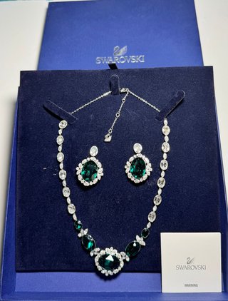 Conjunto Swarovski Collar y Pendientes Verde