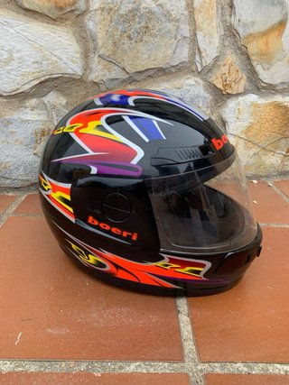 Casco de moto marca Boeri
