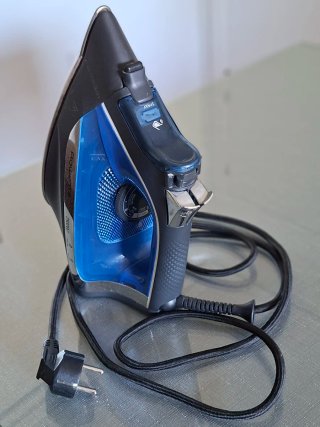 Plancha de Vapor Rowenta 2500W Vertical