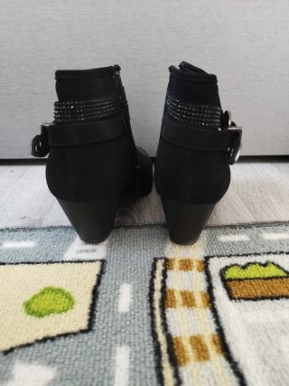 Botines negros tacón 6cm talla 40