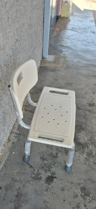 Sedia da Bagno con Schienale e Maniglie