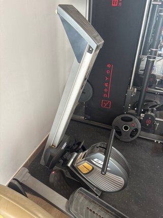 Elíptica y Remo BH Fitness