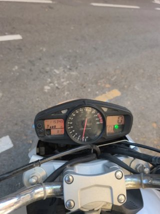 Suzuki GSR 600