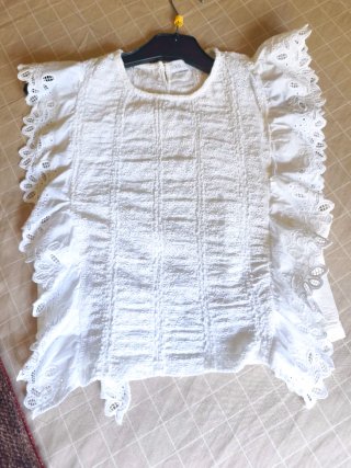 Blusa Zara bordados volantes