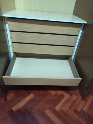 Ropero doble de madera