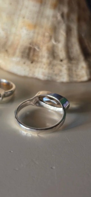 Anillo plata y piedra cuarzo fume los apilables