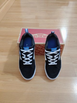 Zapatillas Vans Negras y Azules