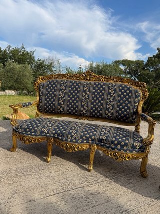 Tresillo madera pan de oro azul