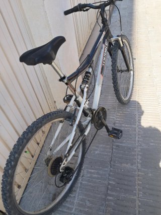 Bicicleta de montaña TOPBIKE