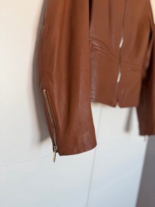 Chaqueta de piel Hugo Boss marrón
