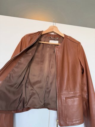 Chaqueta de piel Hugo Boss marrón
