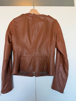 Chaqueta de piel Hugo Boss marrón