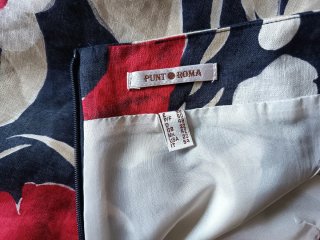 Falda floral azul y roja
