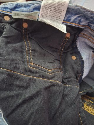 Conjunto 1.Camisa vaquera Levis y 2 vaquero Levis