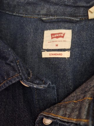 Conjunto 1.Camisa vaquera Levis y 2 vaquero Levis