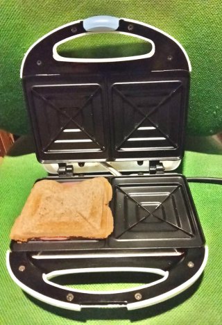 Sandwichera blanca - 2ª mano