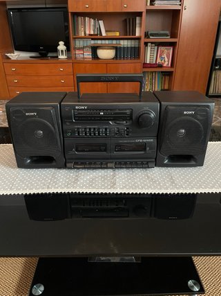 Boombox - Sony “Radio Cassette-Corder CFS-W455”