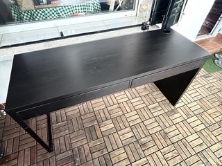Escritorio IKEA MICKE Negro/Marrón-Hay 2 cajones