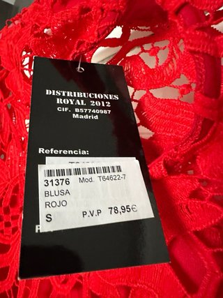 Blusón crochet asimétrico rojo talla única