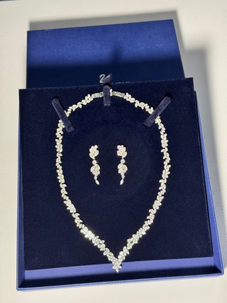 Collar y pendientes Swarovski