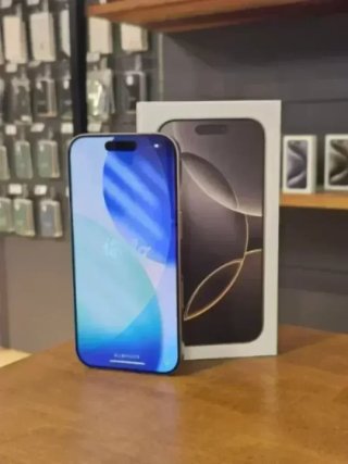 IPHONE 16 PRO 256GB TITANIO BATTERIA 91%