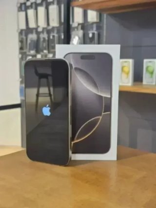 IPHONE 16 PRO 256GB TITANIO BATTERIA 91%