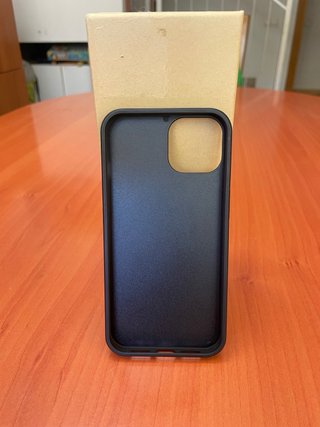 Custodia iPhone 14 Guess Monogram Marrone