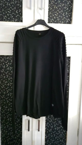 Camiseta negra manga larga