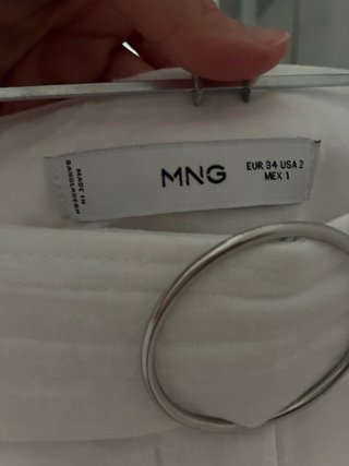 Bermuda lino blanca Mango