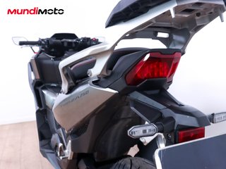 HONDA FORZA 750