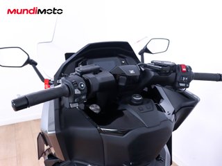 HONDA FORZA 750