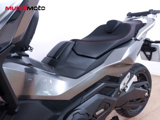 HONDA FORZA 750