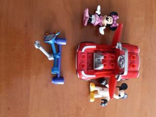 Coche Mickey y Minnie Mouse