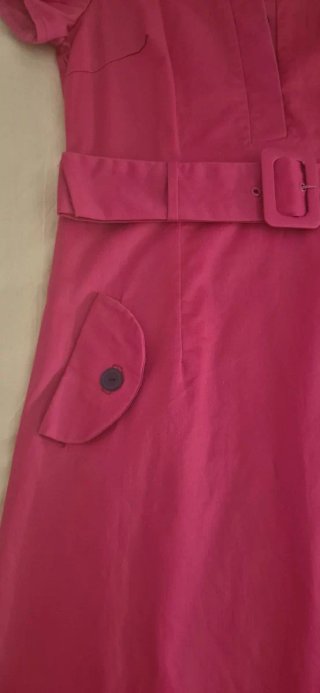 Vestido rojo con cinturón