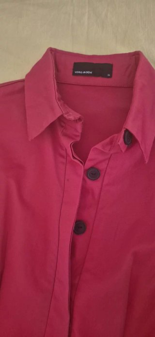 Vestido rojo con cinturón