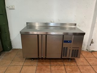 Bajo mostrador 2 puertas acero inoxidable infrico