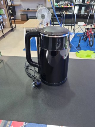 HERVIDOR ELÉCTRICO DIGITAL 1,7L/ HB-K221C