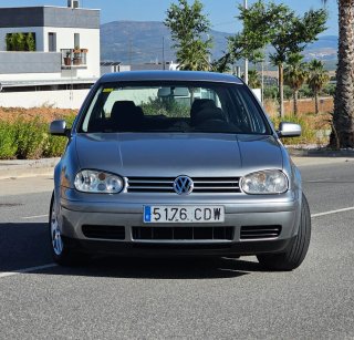 Volkswagen Golf 2003