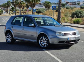 Volkswagen Golf 2003