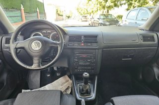 Volkswagen Golf 2003
