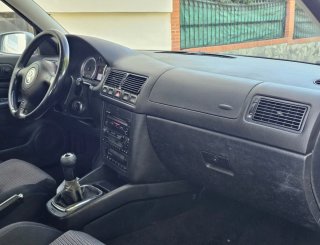 Volkswagen Golf 2003
